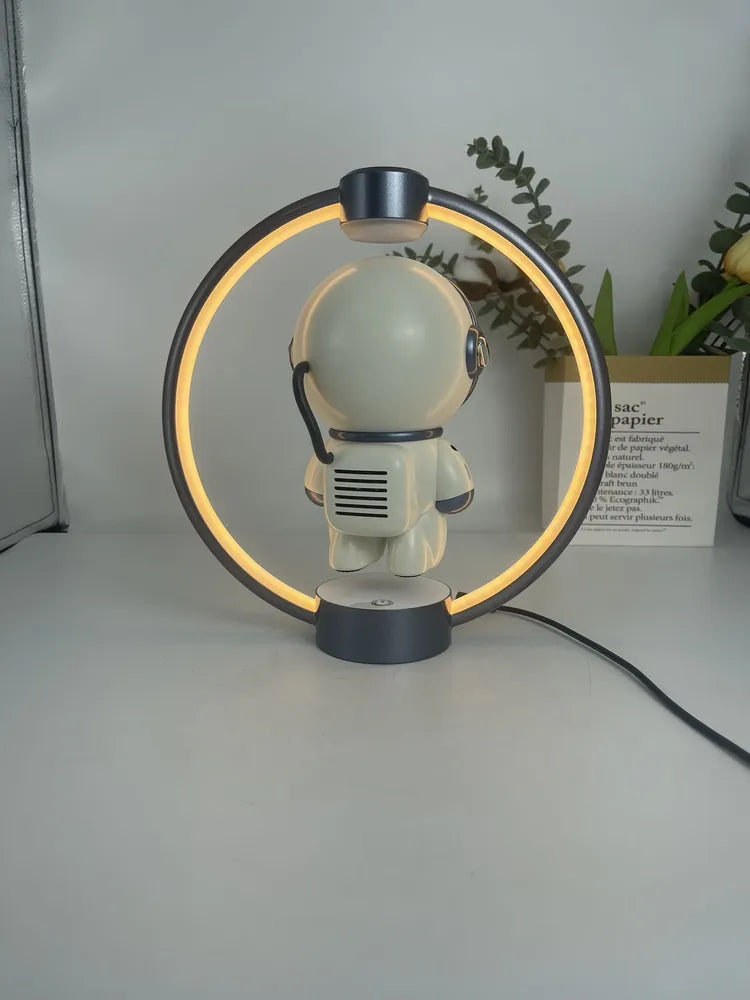 Magnetic Astronaut Hanging Lamp